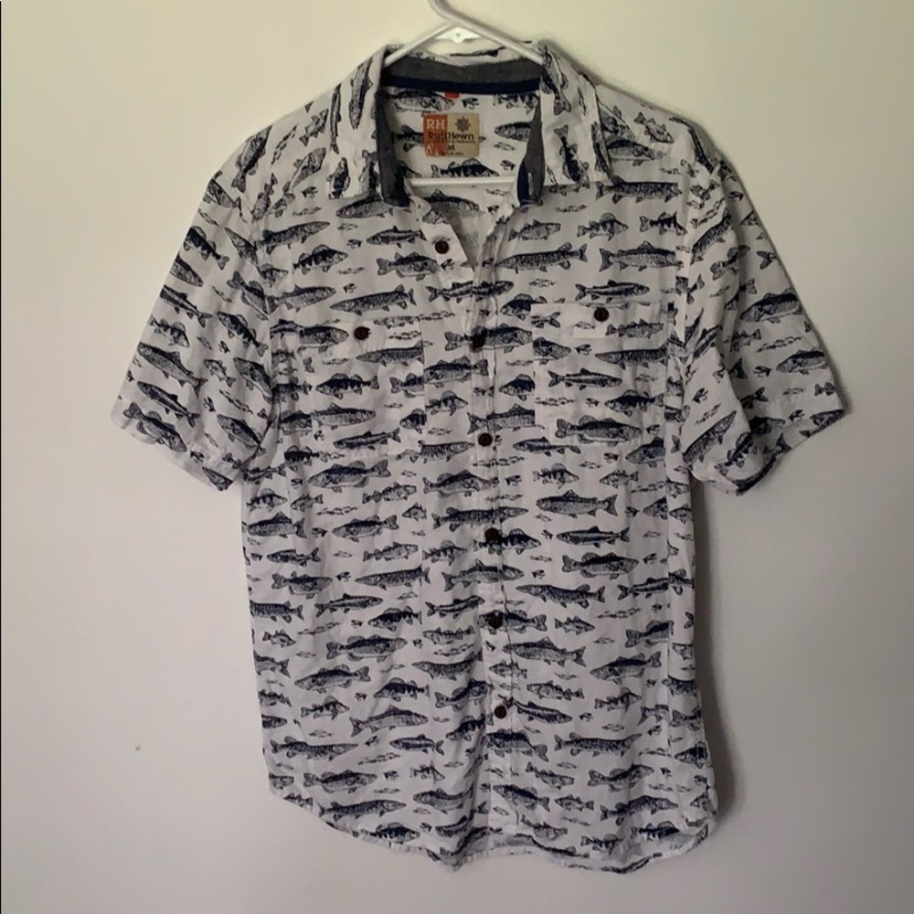 Fish print short sleeve button down 🎣